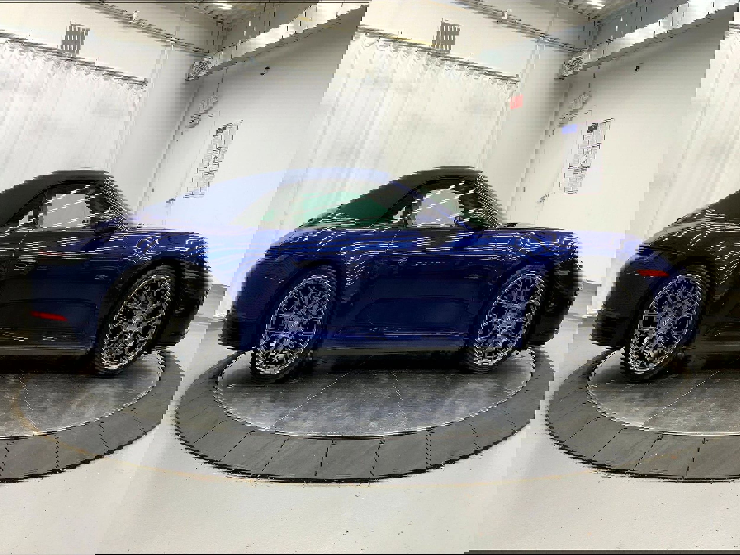 Used 2023 Porsche 911 Carrera 4S image 8