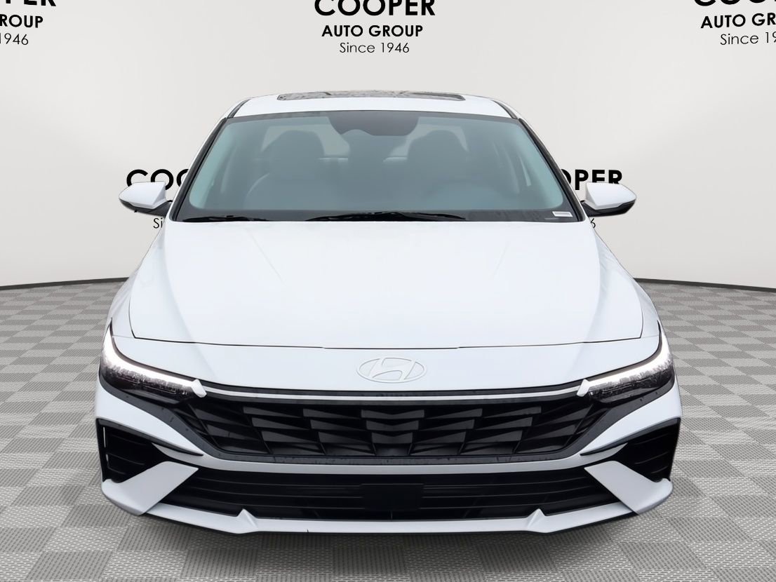 New 2025 Hyundai Elantra Limited image 2