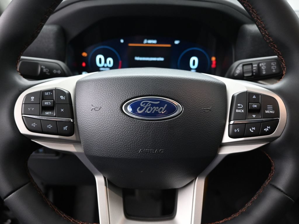 New 2026 Ford Explorer Active RWD image 11