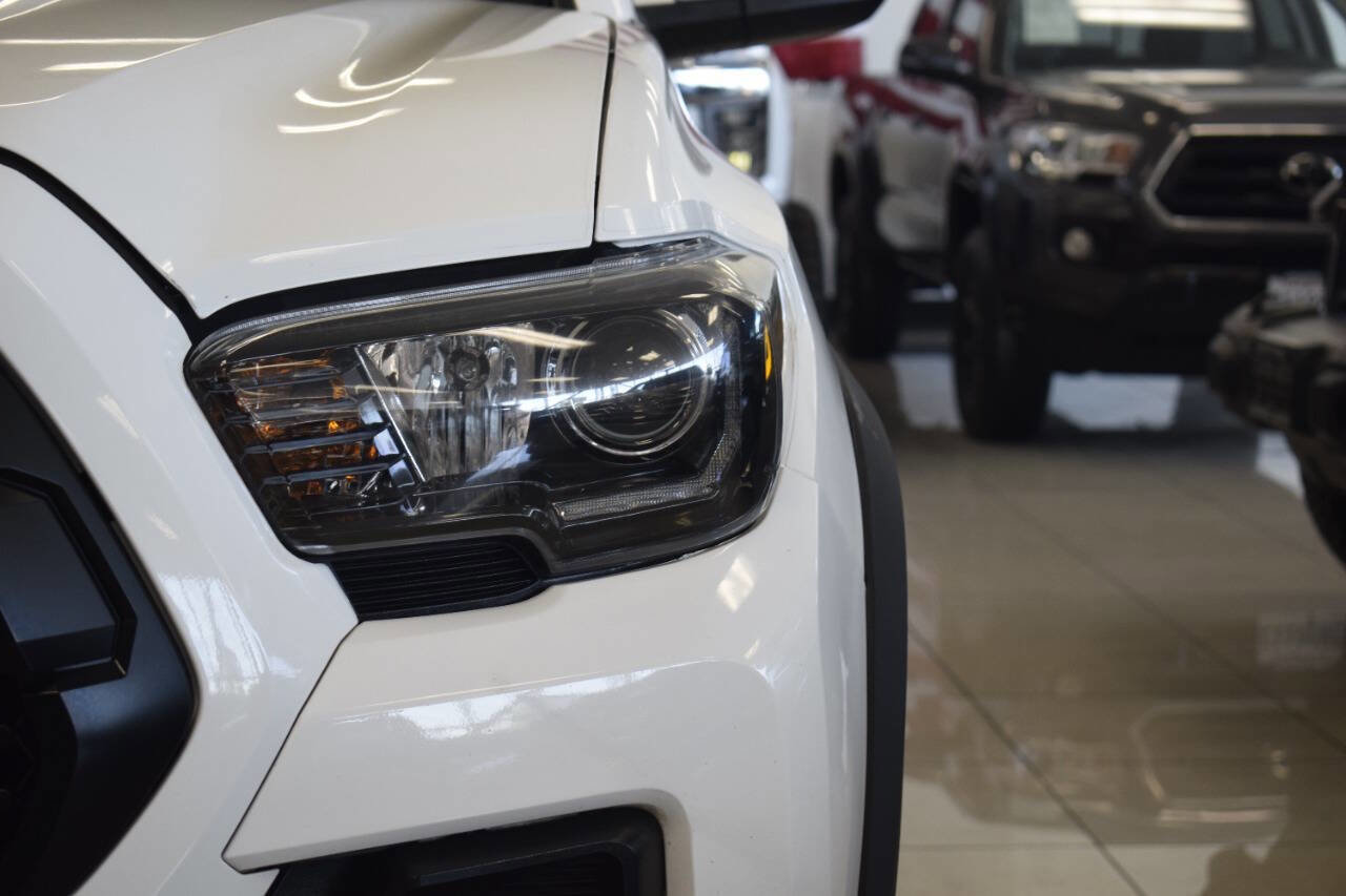 Used 2017 Toyota Tacoma TRD Pro AWD/4WD image 9