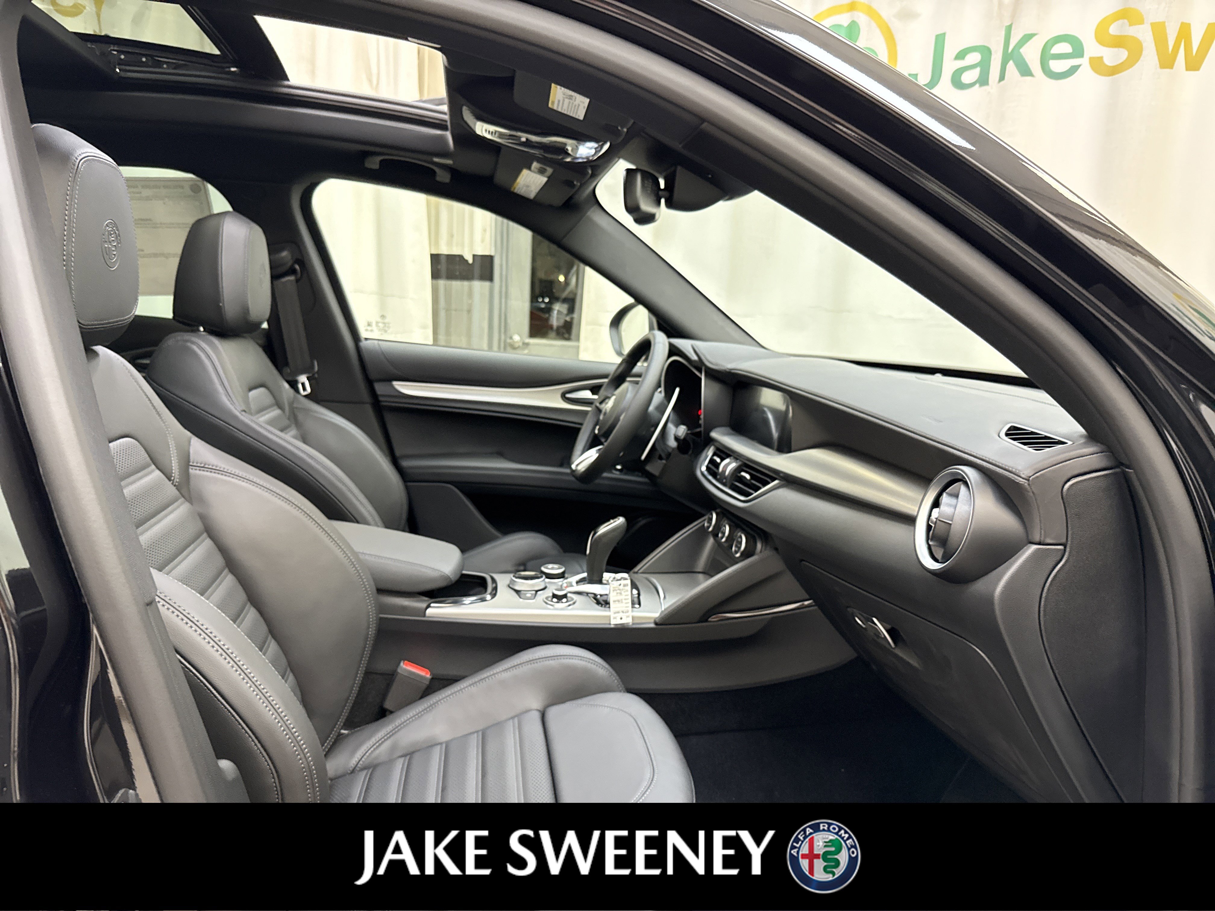 New 2026 Alfa Romeo Stelvio Sprint image 32