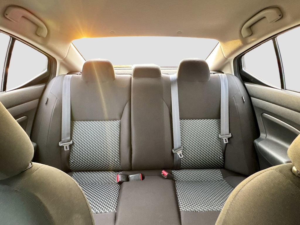 Used 2021 Nissan Versa S image 23