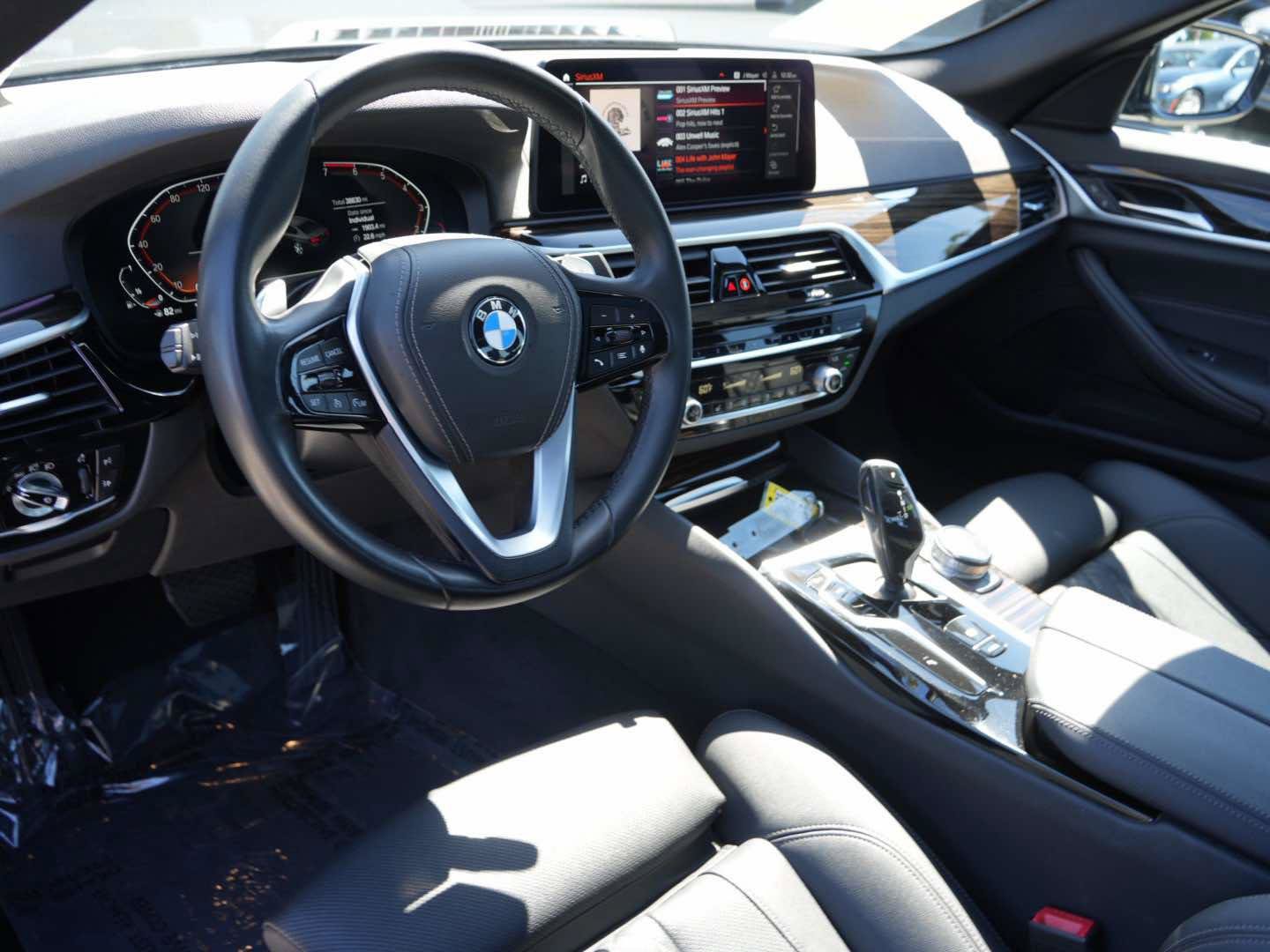 Used 2023 BMW 530i w/ Convenience Package RWD image 24