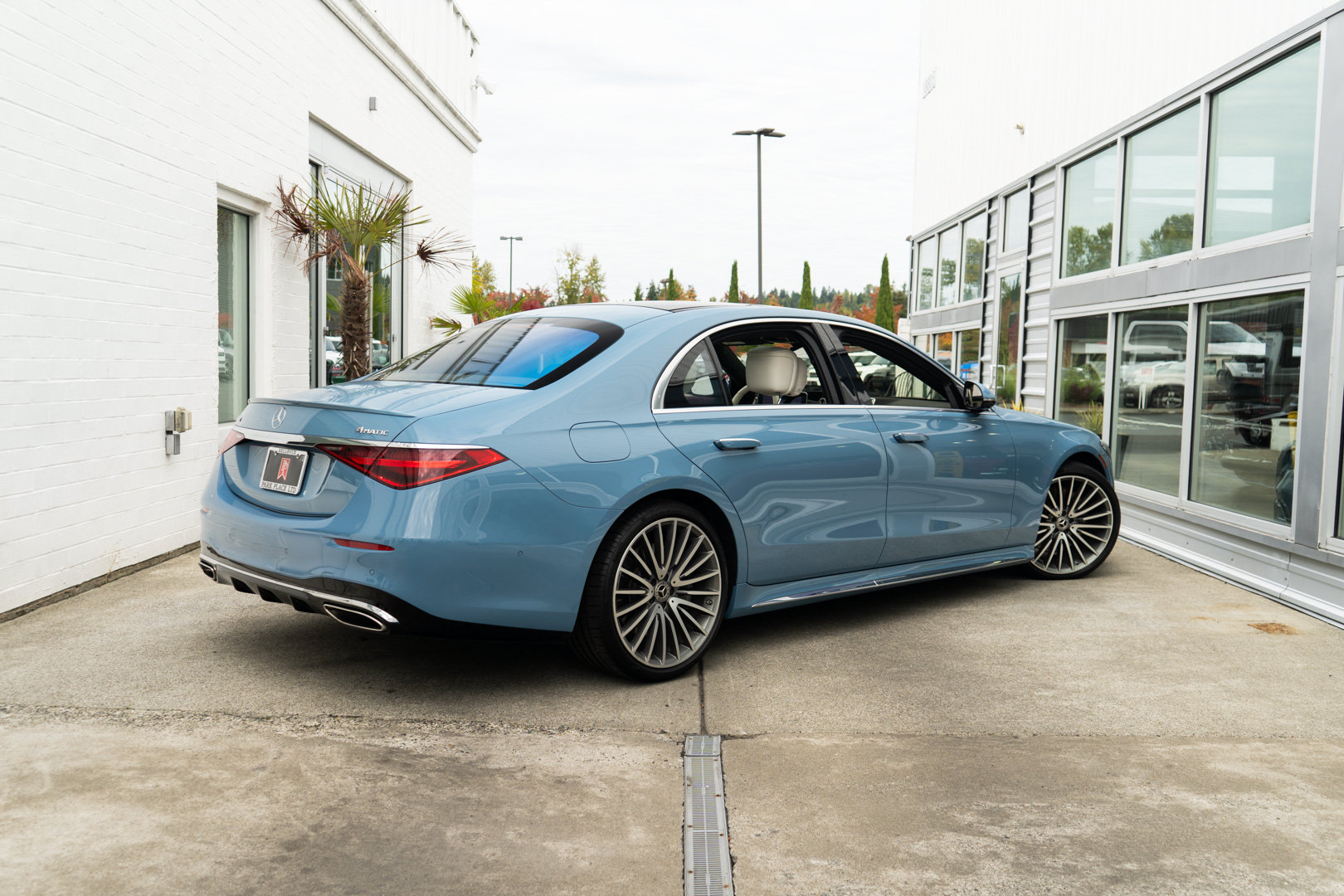 Used 2023 Mercedes-Benz S 500 4MATIC image 7