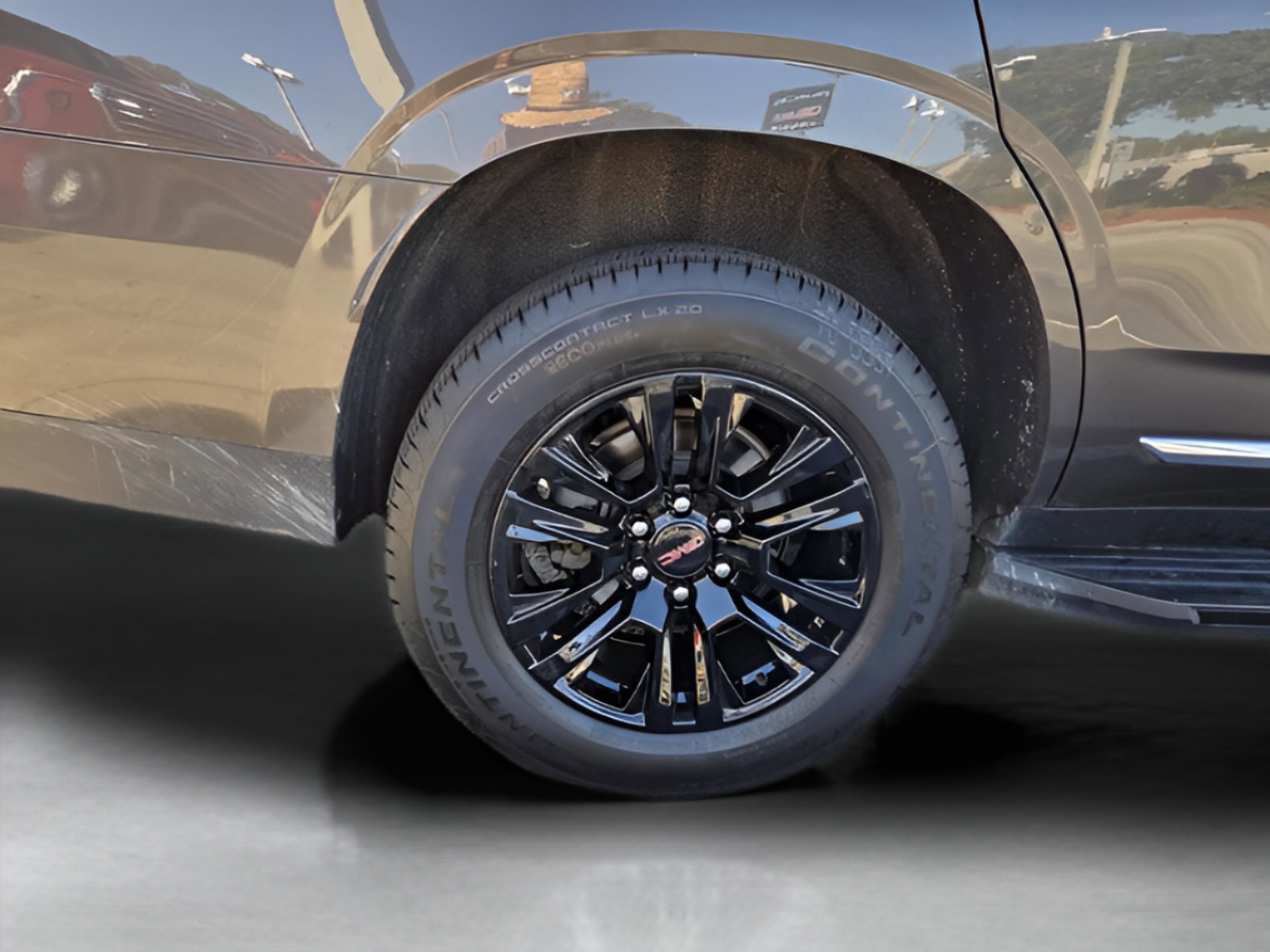 Used 2021 GMC Yukon SLT w/ SLT Premium Package image 27