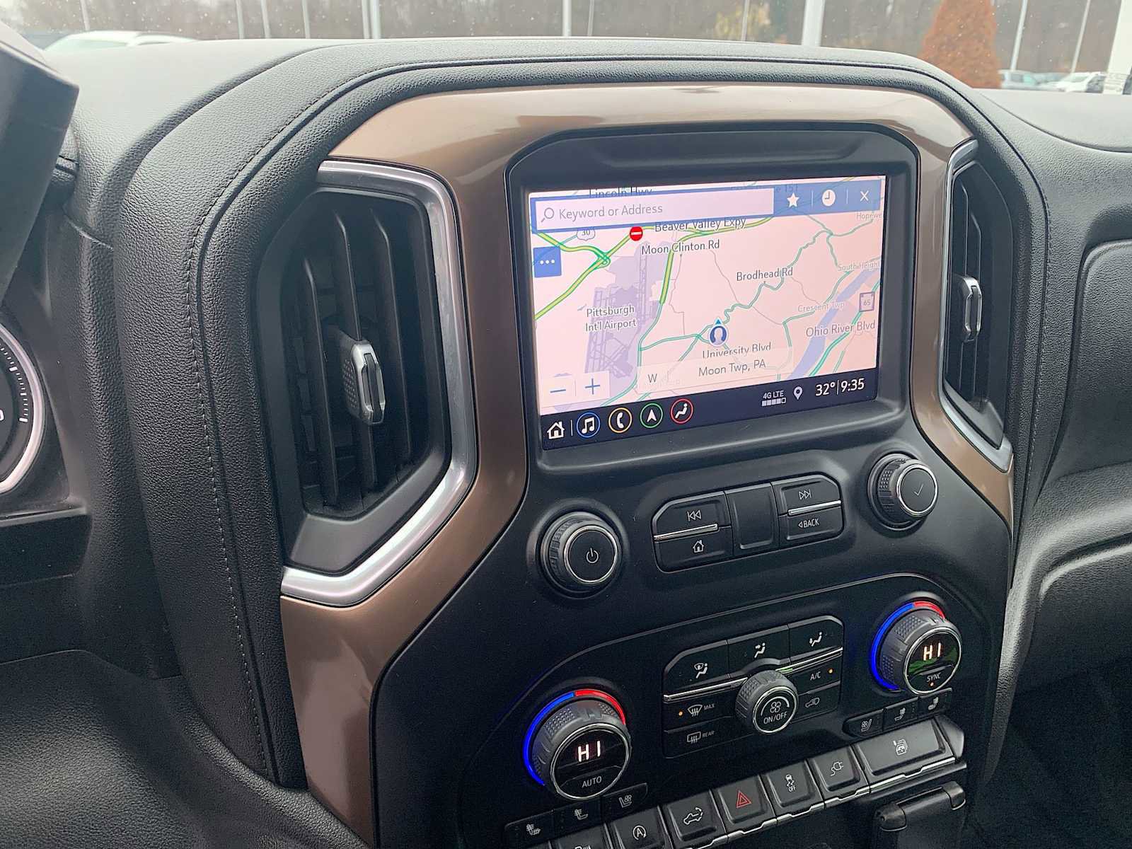 Certified 2019 Chevrolet Silverado 1500 High Country w/ Technology Package image 13