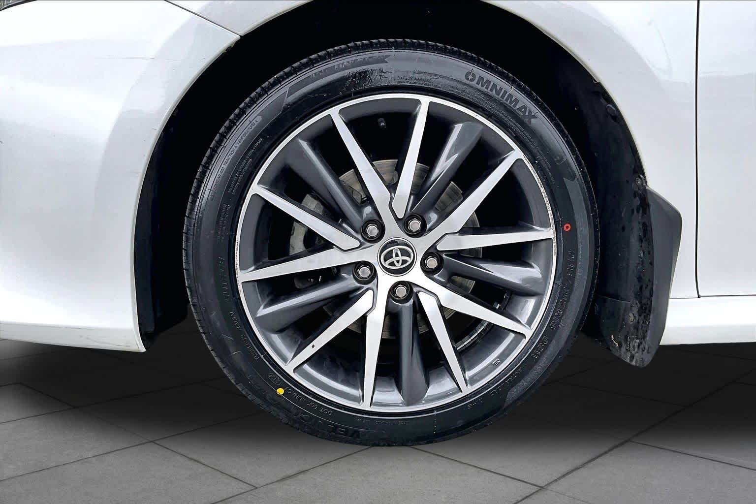 Used 2024 Toyota Camry XLE w/ Protection Package (Q2) (TMS) FWD image 11