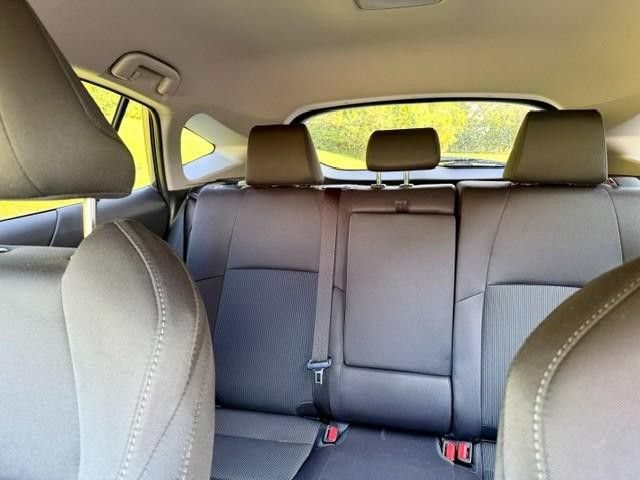Used 2024 Toyota Venza LE AWD/4WD image 7
