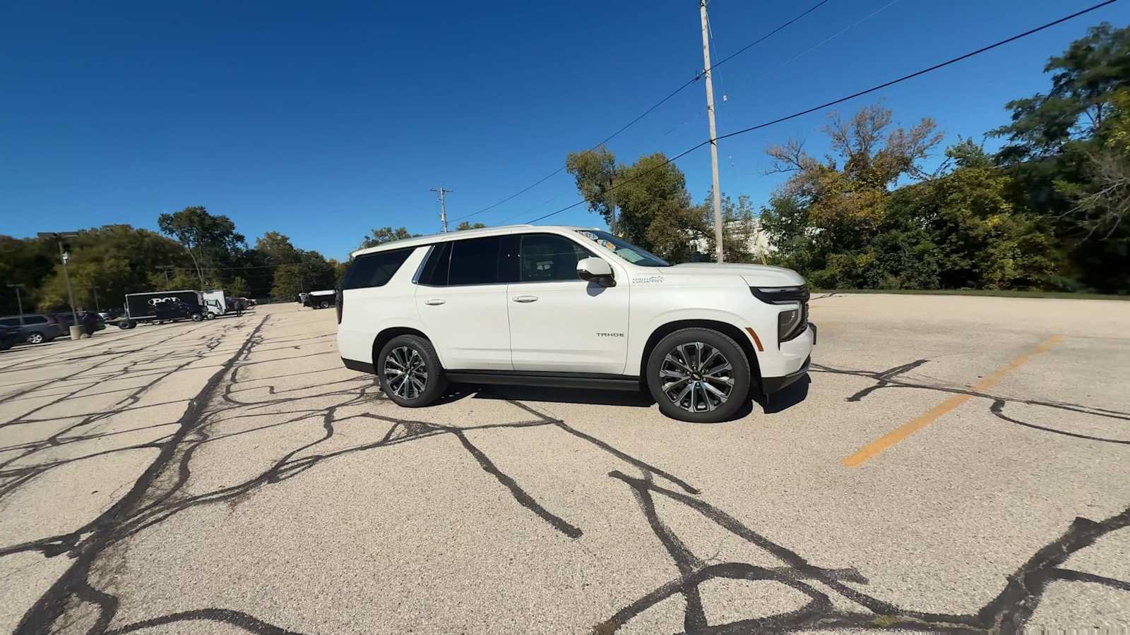 Certified 2025 Chevrolet Tahoe High Country AWD/4WD image 9