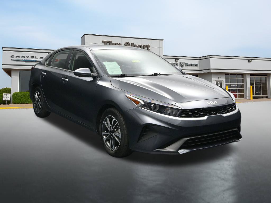 Used 2024 Kia Forte LXS FWD image 7