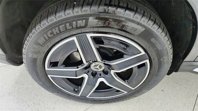 Used 2024 Mercedes-Benz GLC 300 4MATIC w/ AMG Line image 56
