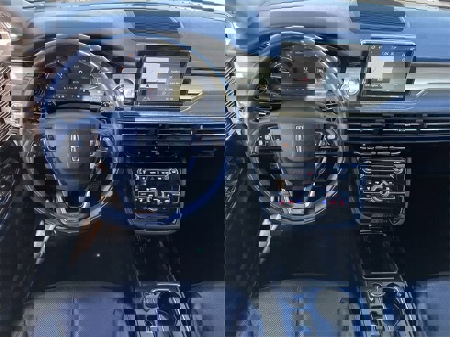 Used 2022 Lincoln Corsair Standard w/ Premium Package image 10