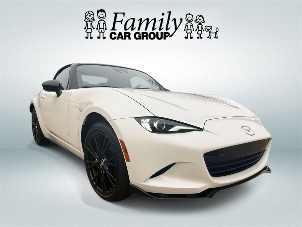 New 2025 MAZDA MX-5 Miata Club image 3