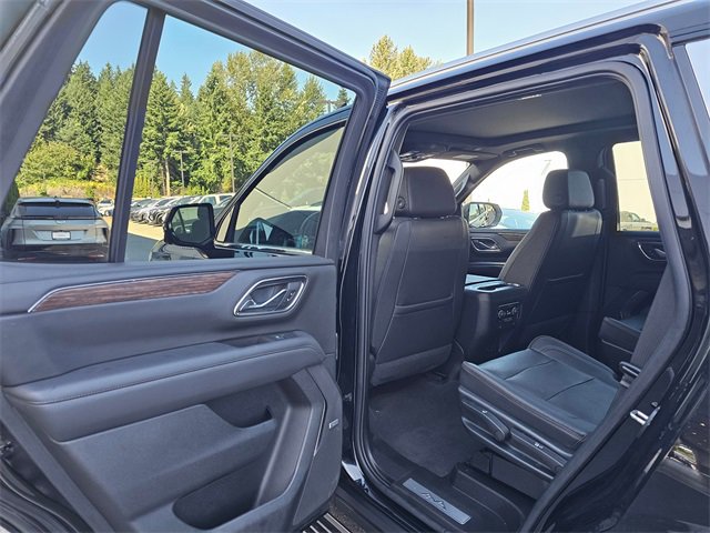 Used 2022 Chevrolet Tahoe High Country image 15