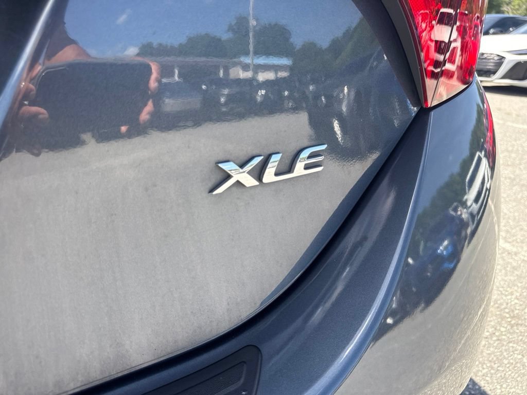 Used 2017 Toyota Corolla XLE w/ Carpet Mat Package (TMS) FWD image 20
