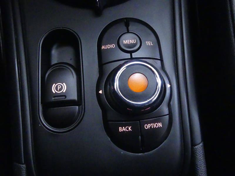 Used 2017 MINI Cooper Countryman FWD image 12