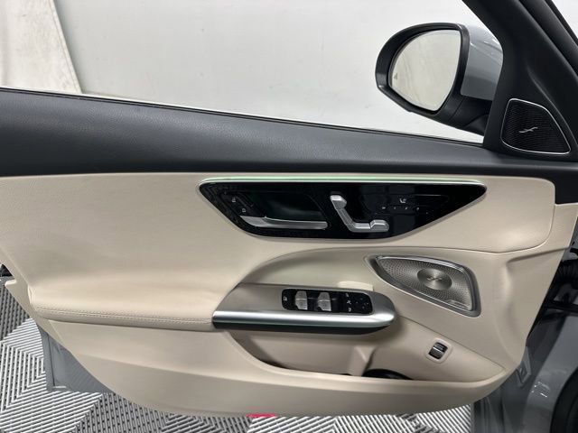Used 2025 Mercedes-Benz C 300 4MATIC Sedan image 13