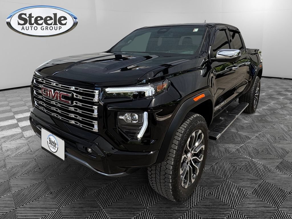 Certified 2023 GMC Canyon Denali w/ Denali Black Edition AWD/4WD image 1