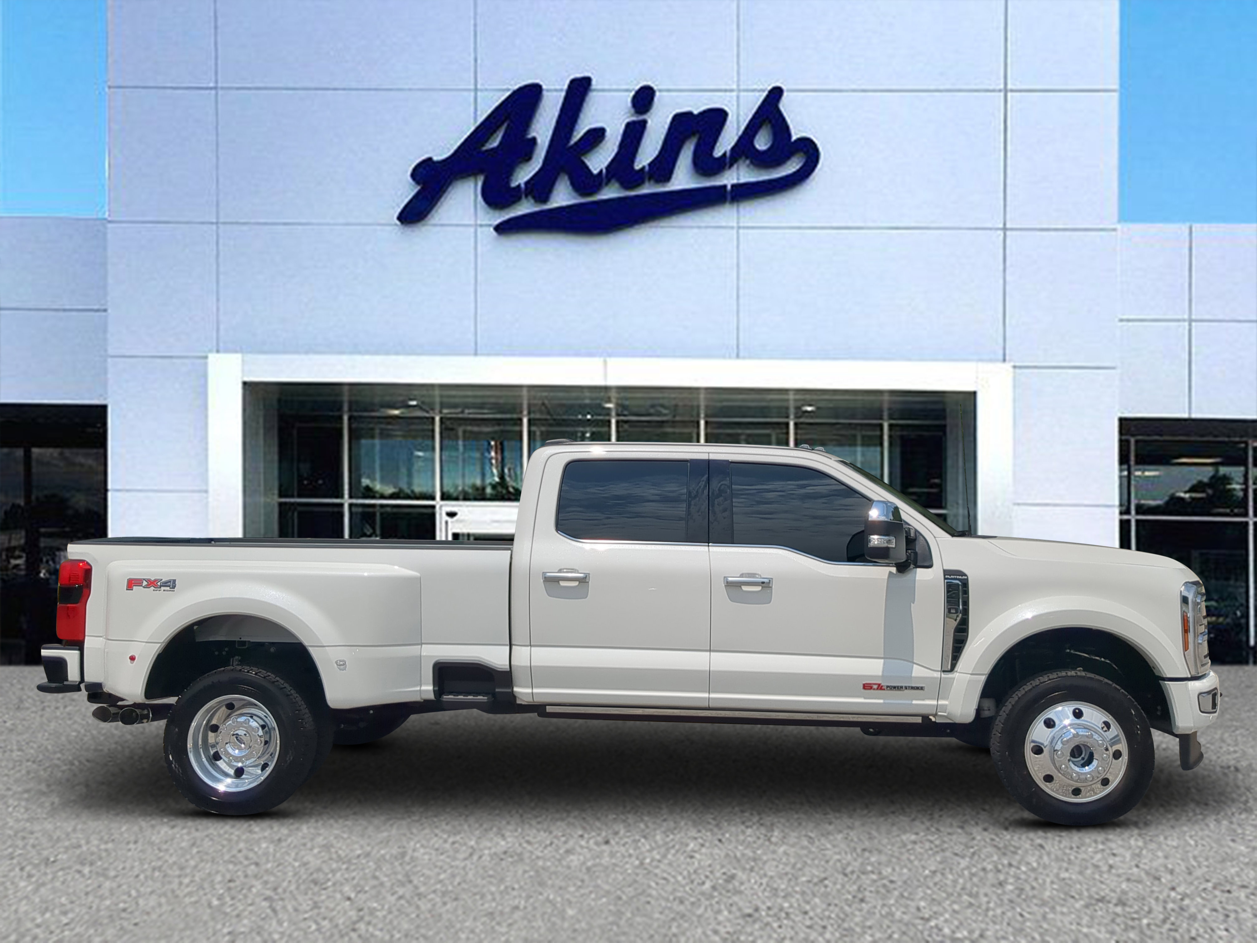 Used 2026 Ford F450 Platinum w/ Platinum Plus Package AWD/4WD video 1