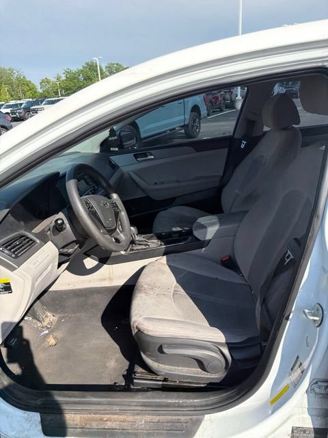 Used 2017 Hyundai Sonata SE FWD image 9