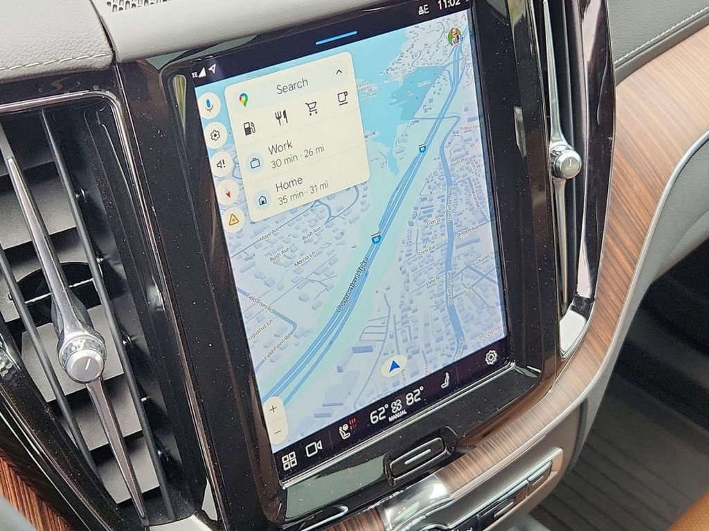 Used 2022 Volvo XC60 B5 Inscription w/ Climate Package image 18