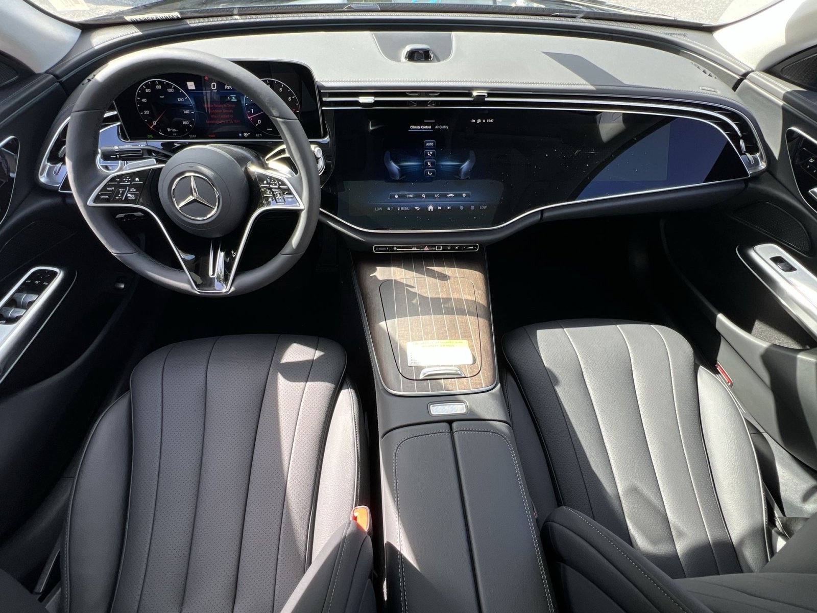 New 2027 Mercedes-Benz E 450 4MATIC Sedan image 13