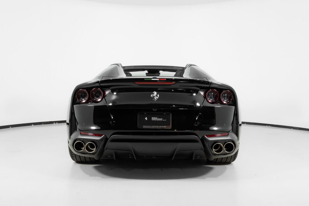 Used 2023 Ferrari 812 GTS image 6
