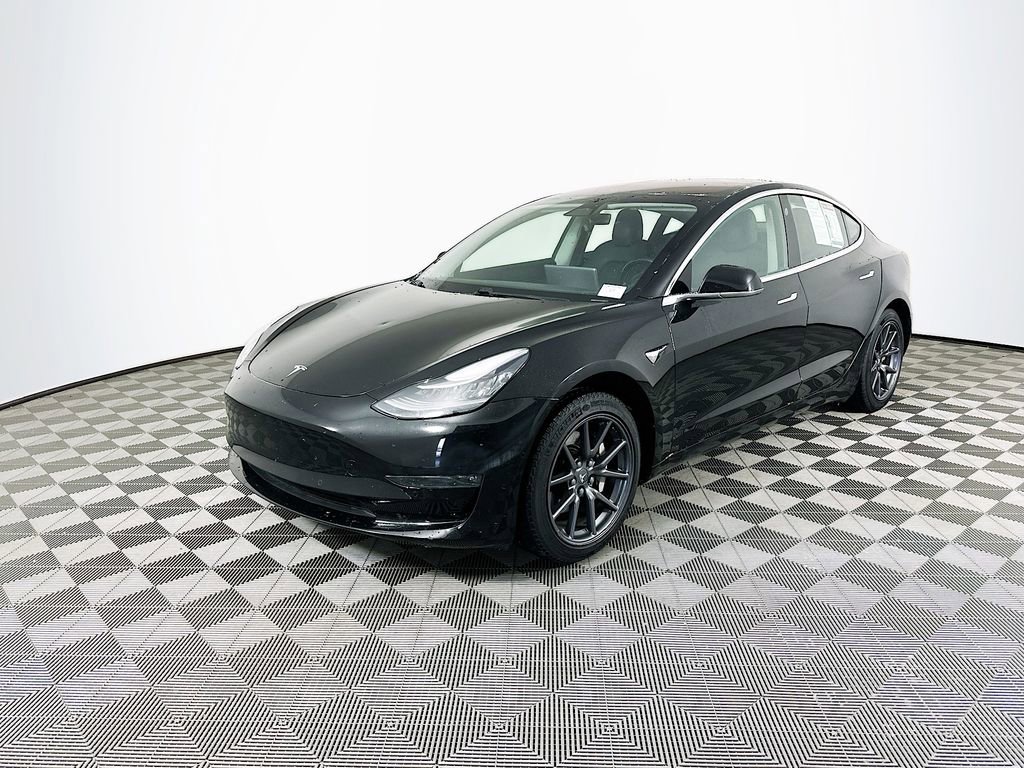Used 2018 Tesla Model 3 Long Range image 4