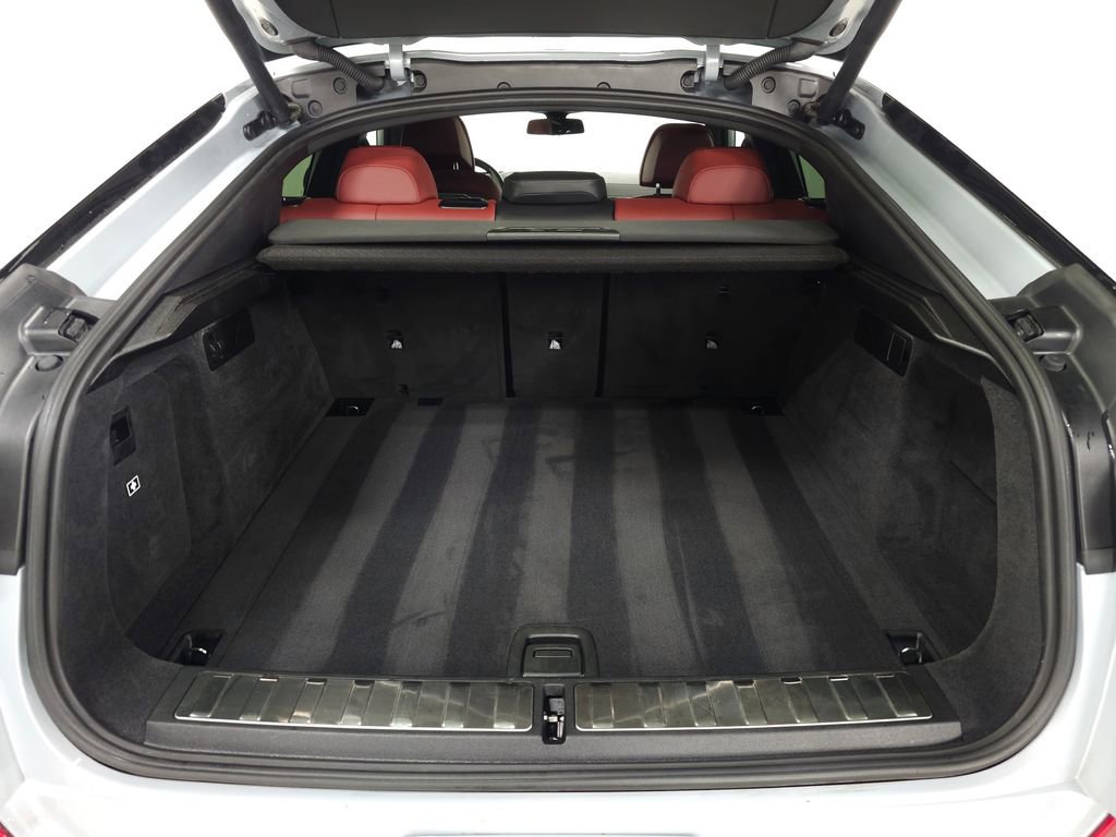 Used 2026 BMW X6 xDrive40i AWD/4WD image 8