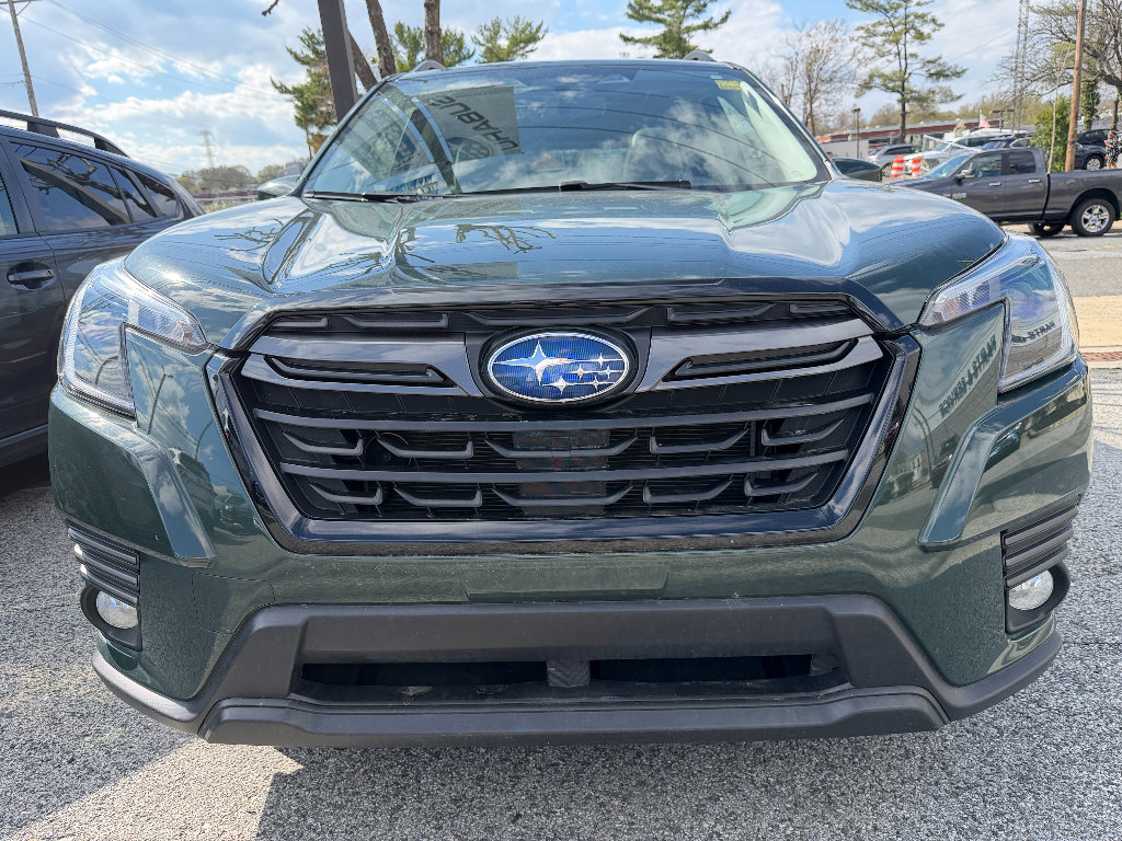 Used 2023 Subaru Forester Limited image 3