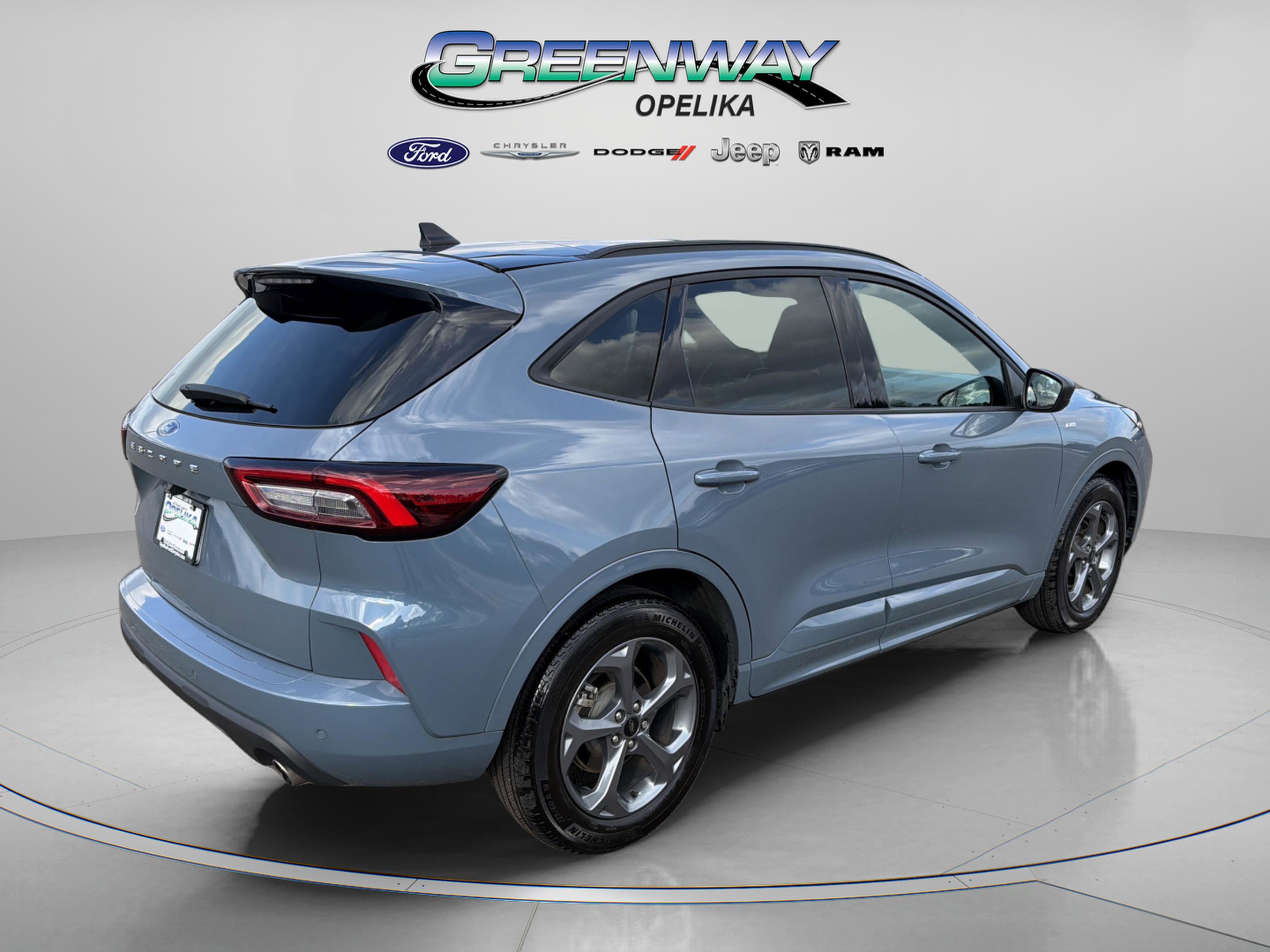 Used 2024 Ford Escape ST-Line w/ Tech Pack #1 image 7