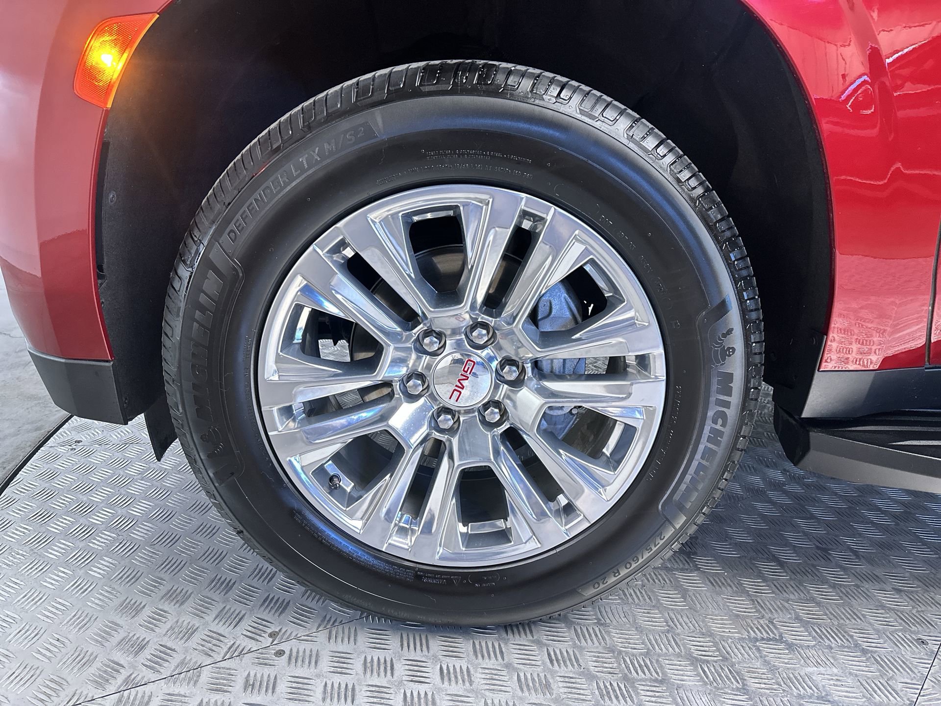 Used 2022 GMC Yukon Denali AWD/4WD image 27