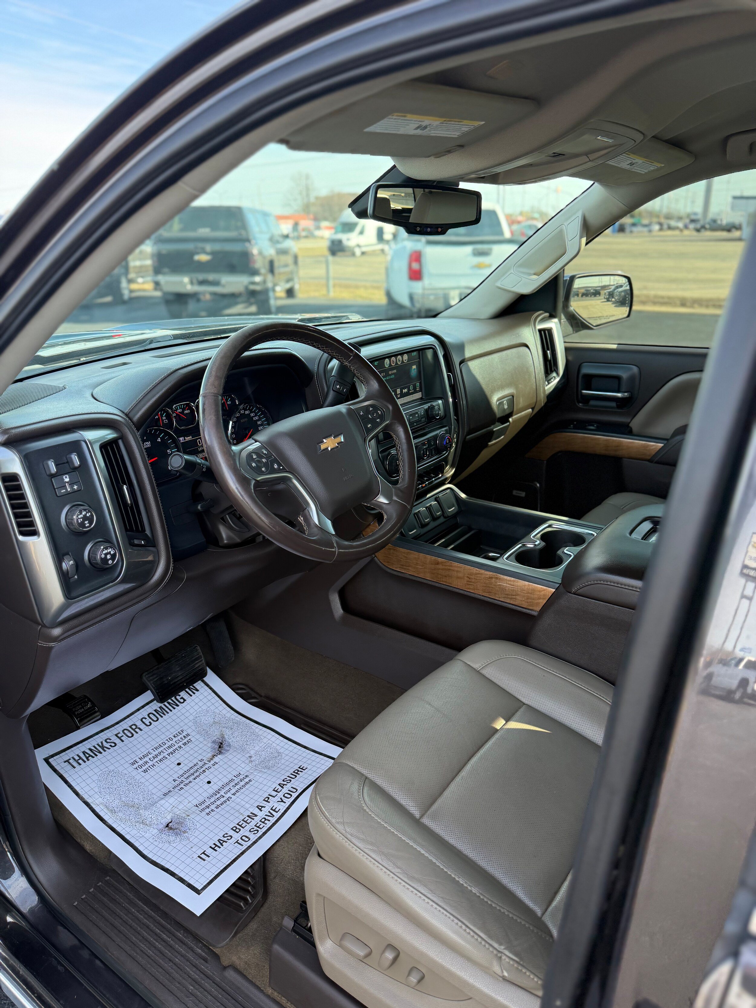 Used 2016 Chevrolet Silverado 1500 LTZ w/ LTZ Plus Package AWD/4WD image 13