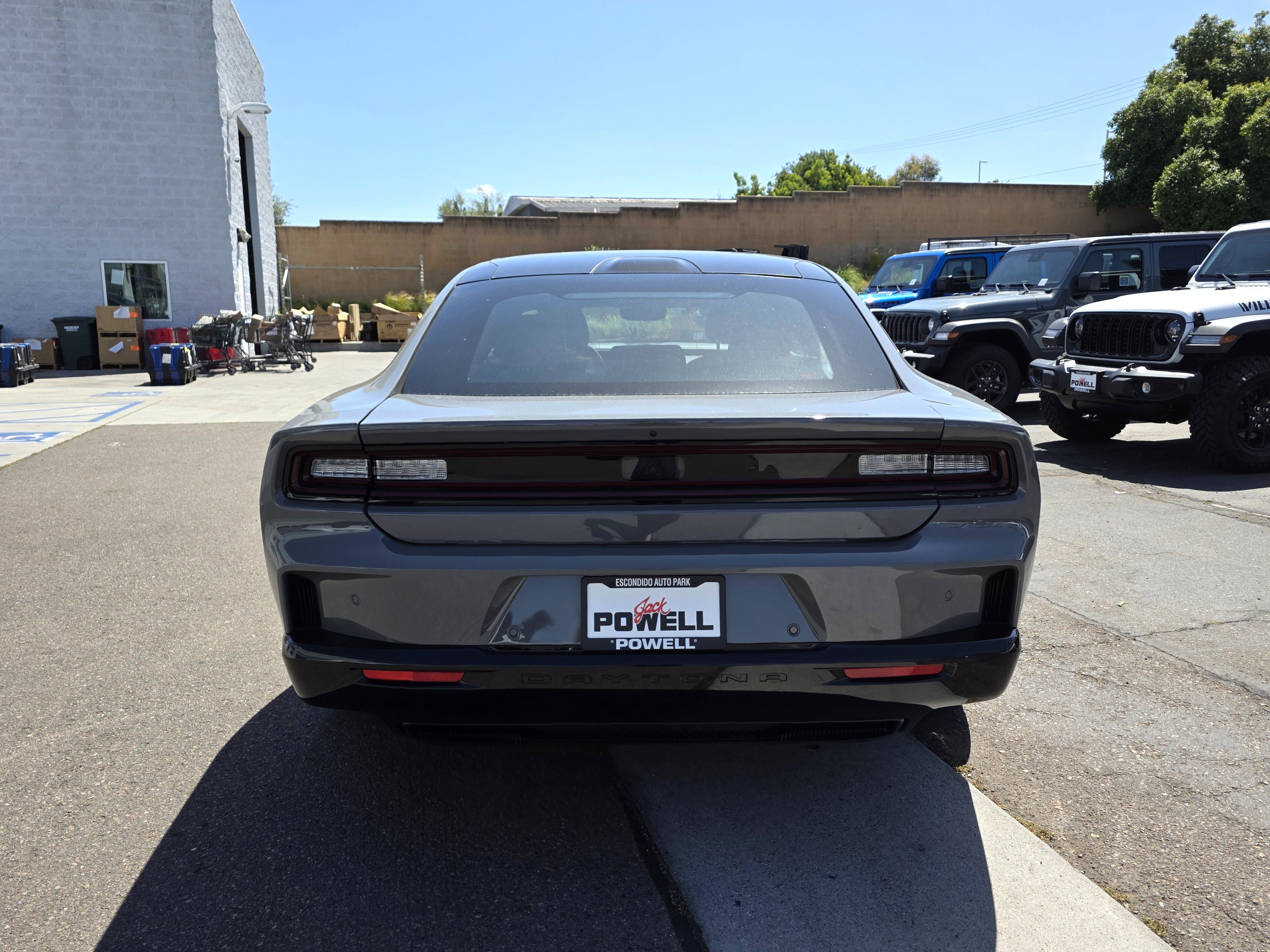 New 2025 Dodge Charger Daytona R/T w/ Sun & Sound Package AWD/4WD image 4