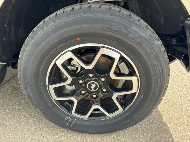 New 2025 Ford Bronco Outer Banks image 10