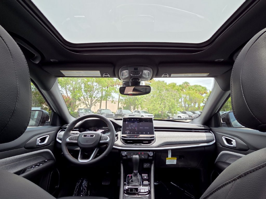 New 2026 Jeep Compass Latitude AWD/4WD image 24