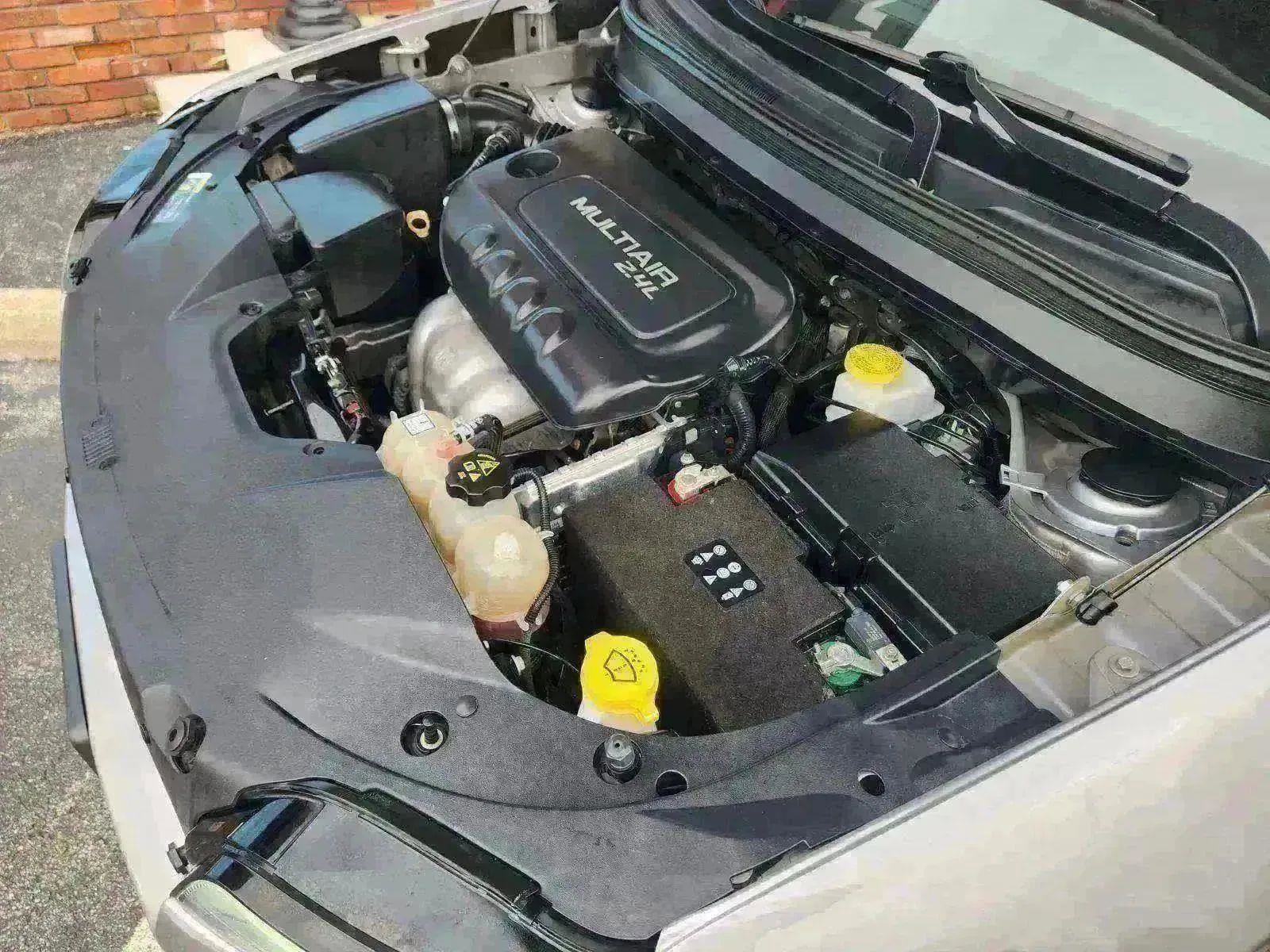 Used 2019 Jeep Cherokee Limited image 48