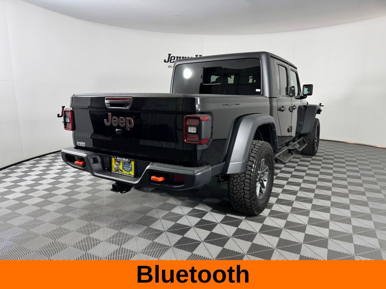 Used 2024 Jeep Gladiator Mojave AWD/4WD image 7