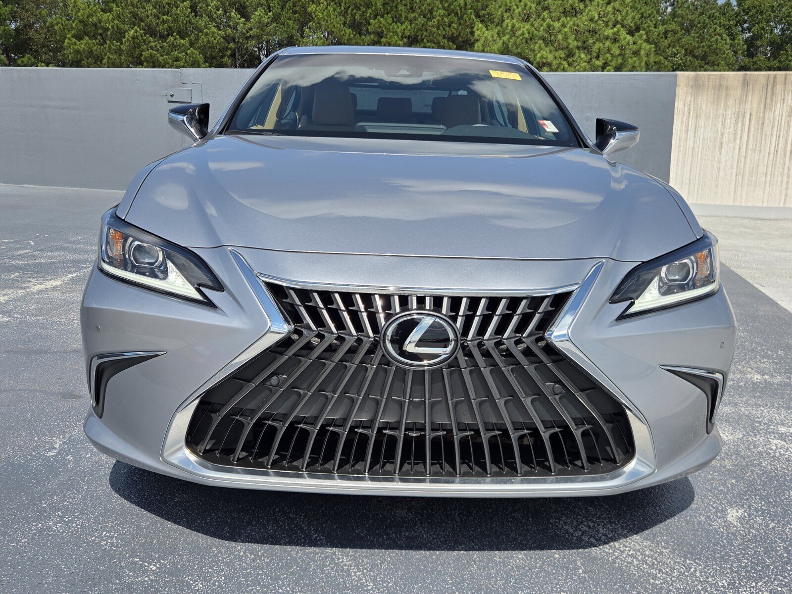 Used 2025 Lexus ES 350 w/ Premium Package FWD image 8