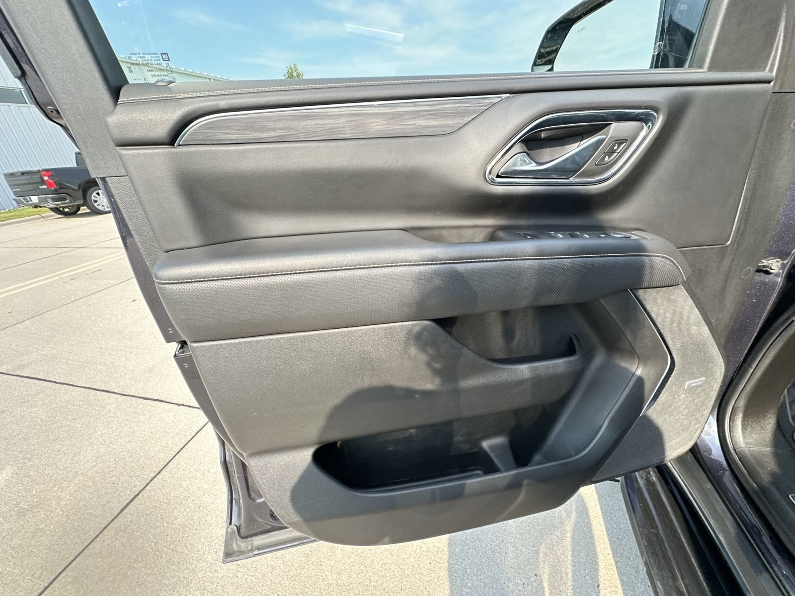 Certified 2023 GMC Yukon XL SLT AWD/4WD image 21