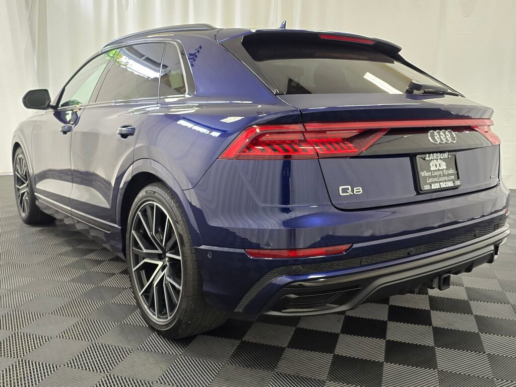 Used 2020 Audi Q8 Prestige image 4