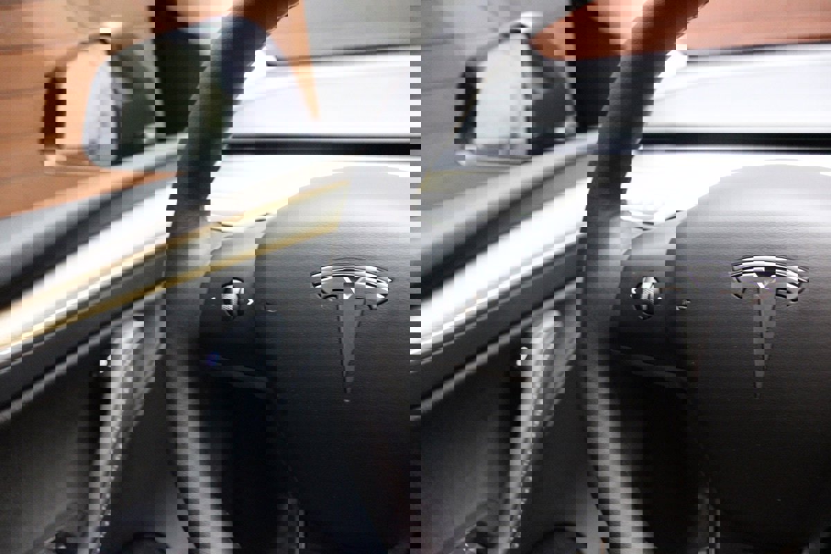 Used 2023 Tesla Model Y Long Range image 21