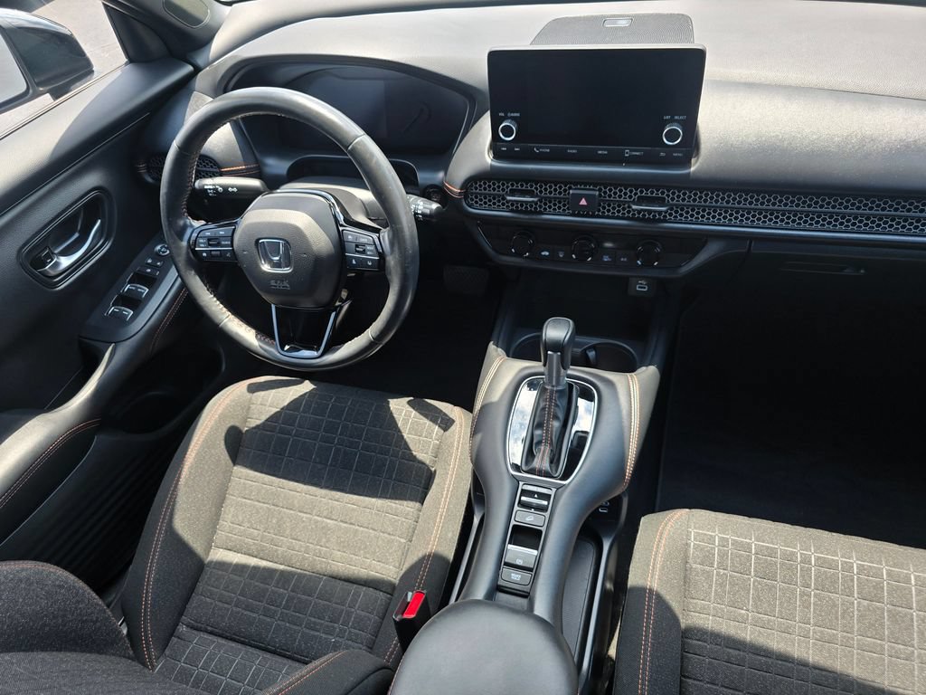 Used 2025 Honda HR-V Sport image 16