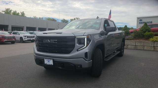 New 2026 GMC Sierra 1500 Elevation w/ LPO, Elevation Black Package AWD/4WD image 3