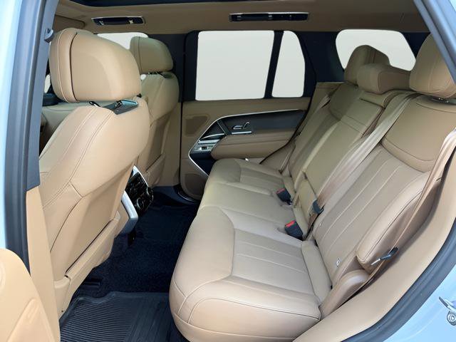 Certified 2025 Land Rover Range Rover SE AWD/4WD image 30
