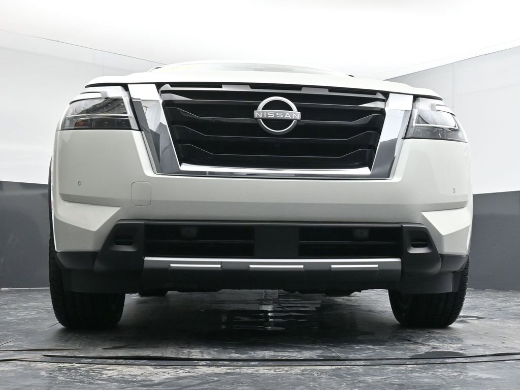 Used 2024 Nissan Pathfinder Platinum w/ Cargo Package image 36