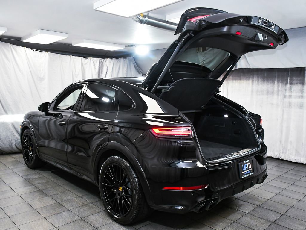 Used 2021 Porsche Cayenne GTS w/ Premium Package Plus image 60