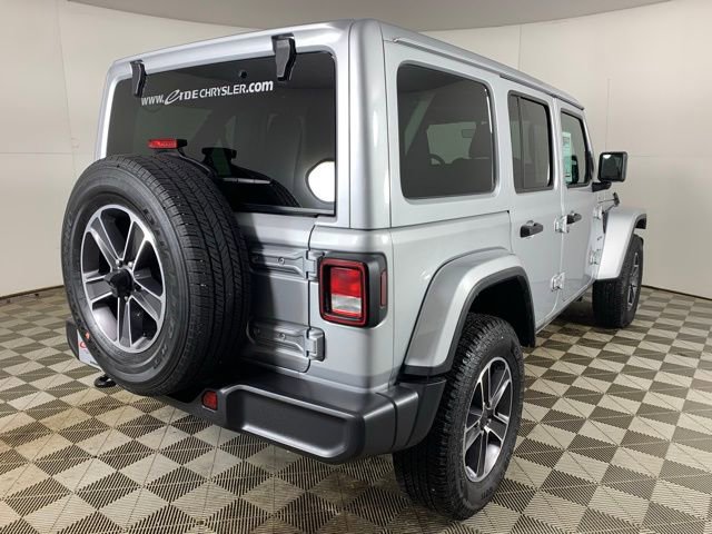 Used 2023 Jeep Wrangler Sahara image 6