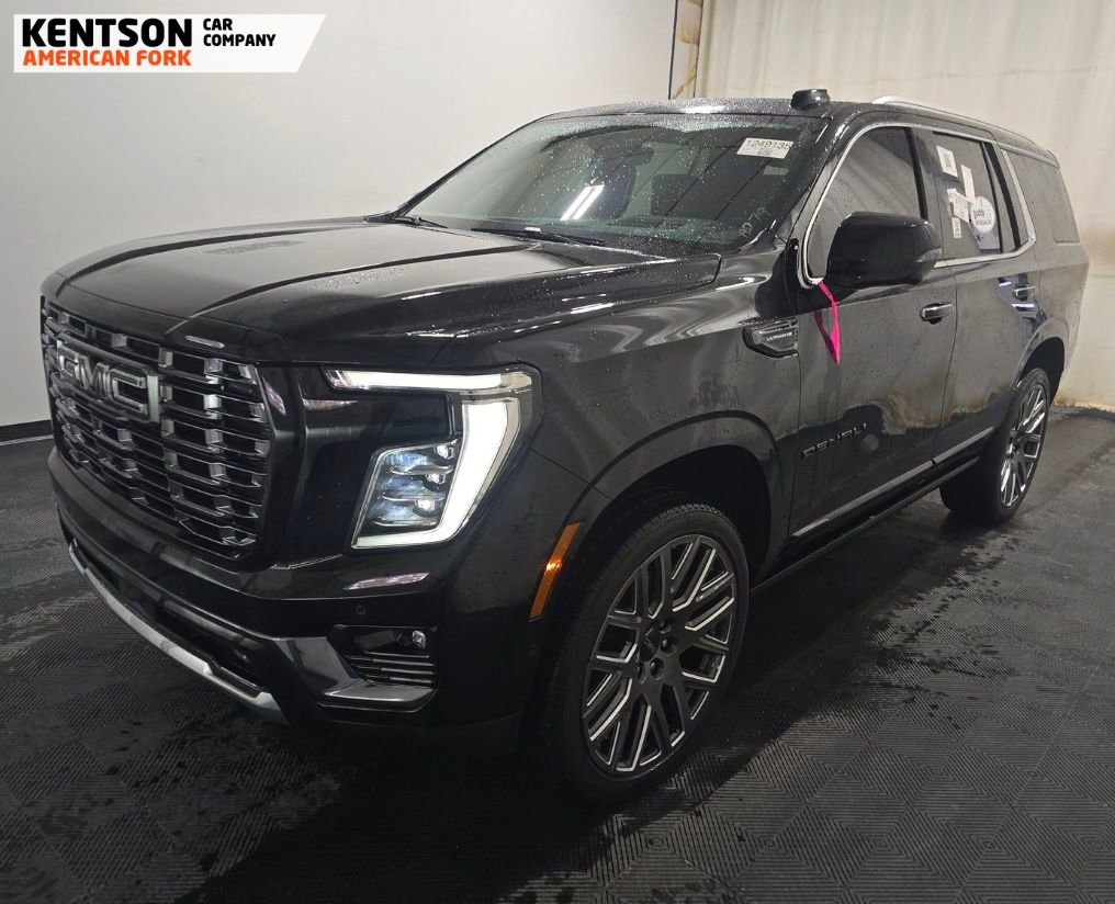 Used 2025 GMC Yukon Denali Ultimate w/ LPO, Floor Liner Package image 5