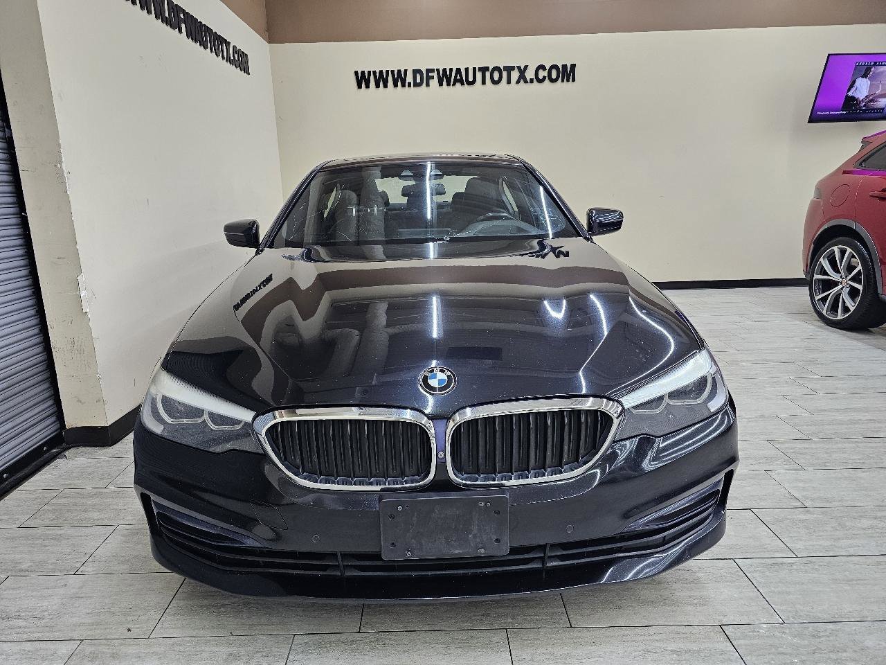 Used 2018 BMW 530e RWD image 3